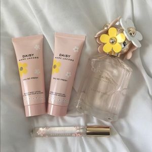 Marc Jacobs Daisy Eau So Fresh Set